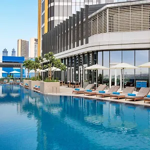 فندق Hilton Garden Business Bay, دبي